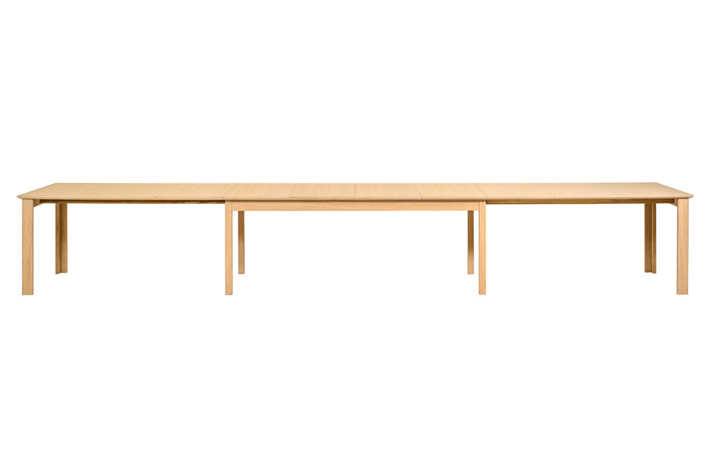 URBAN DINING TABLE