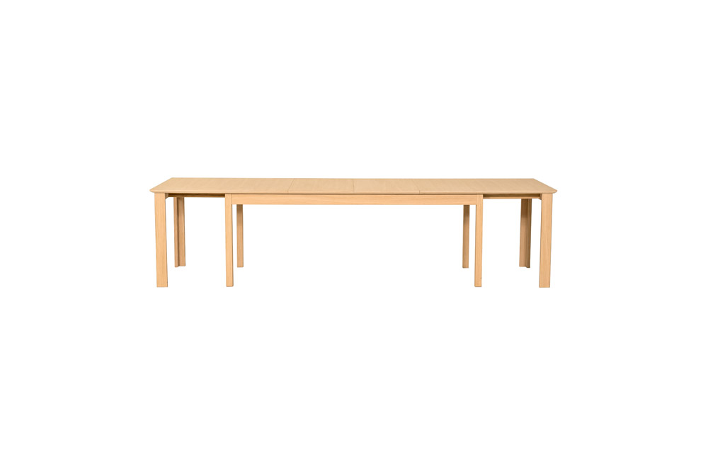 URBAN DINING TABLE